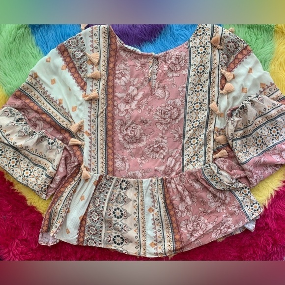Excellent Condition, American Eagle Peasant Peplum Blouse w/Tassels, Size Small - Picture 4 of 8